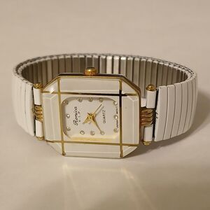 Vtg Ronica V.I.P. White/Gold Tone Stretch Band Analog WR Elegant Quartz Watch